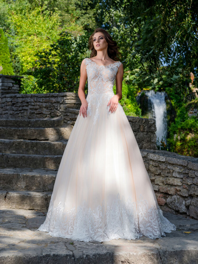 Wedding Dress 5766 Royal-Mont Elisa
