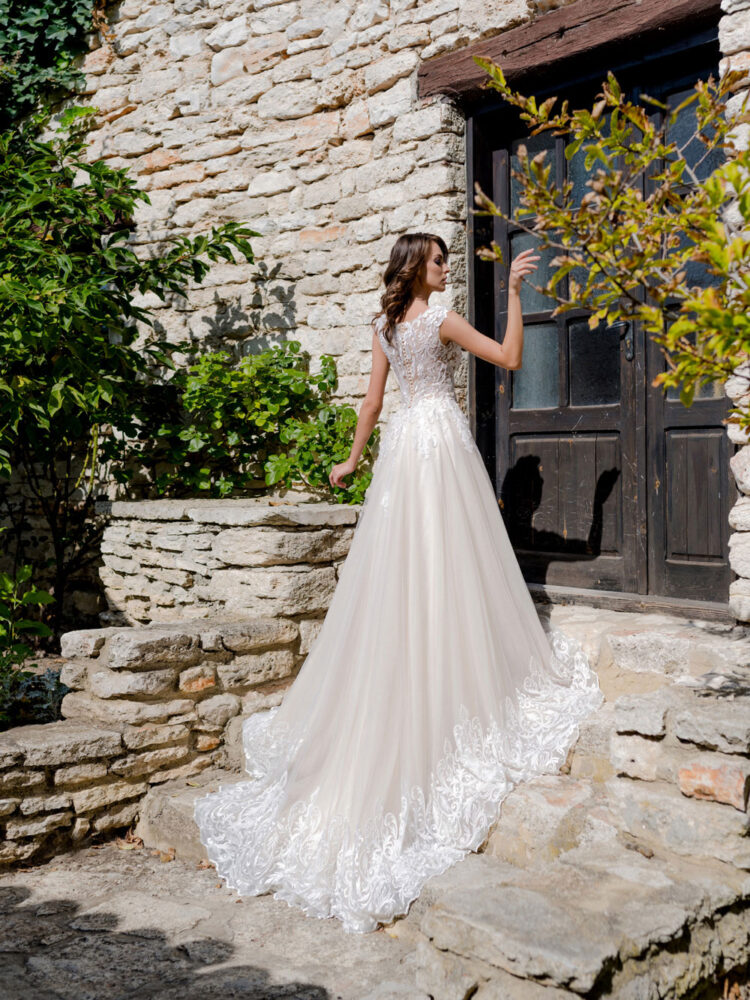 Wedding Dress 5766 Royal-Mont Elisa