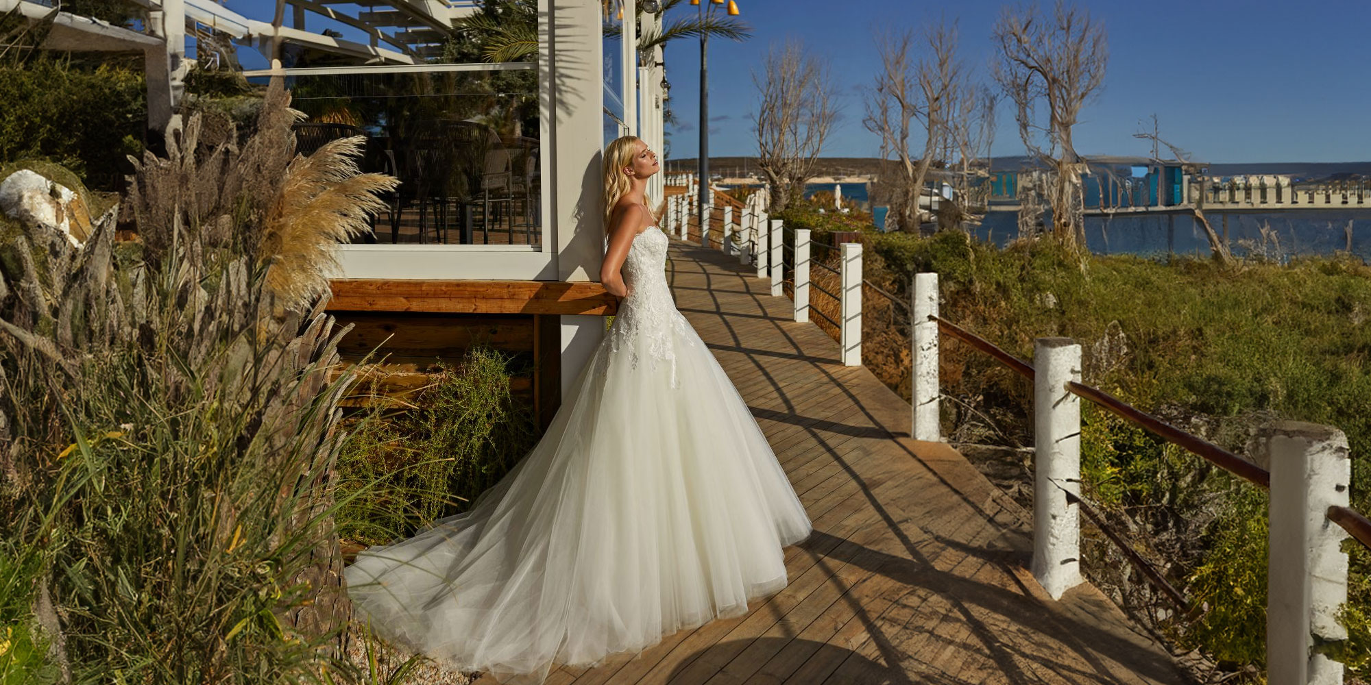 Explore the charm of off-the-shoulder wedding dresses-Mont Elisa