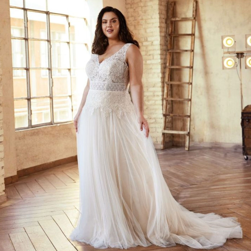 Budget Wedding Dresses Plus Sizes-Mont Elisa