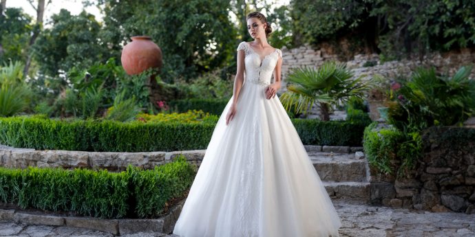 The best wedding dresses in Athens-Mont Elisa